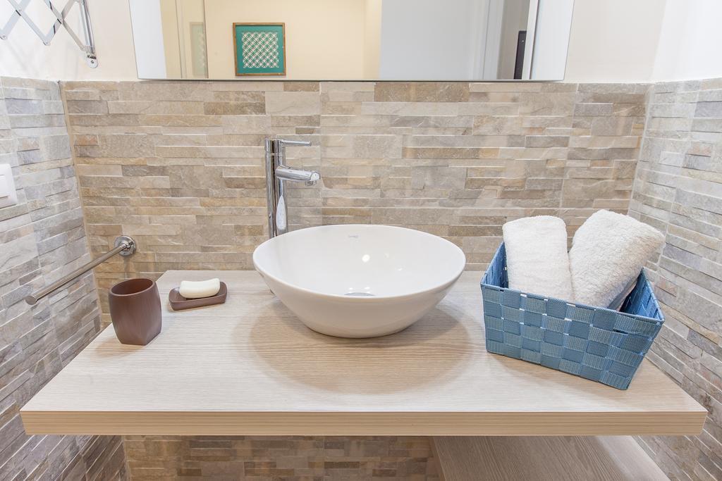 Del Falco Boutique Rooms San Pietro โรม ภายนอก รูปภาพ