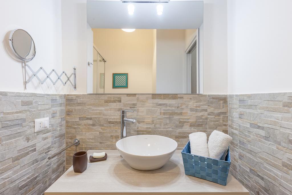 Del Falco Boutique Rooms San Pietro โรม ภายนอก รูปภาพ